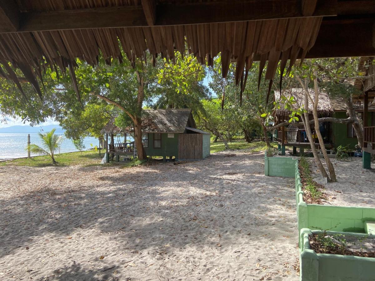 Pp Land Beach Eco Resort Koh Phayam Exterior photo